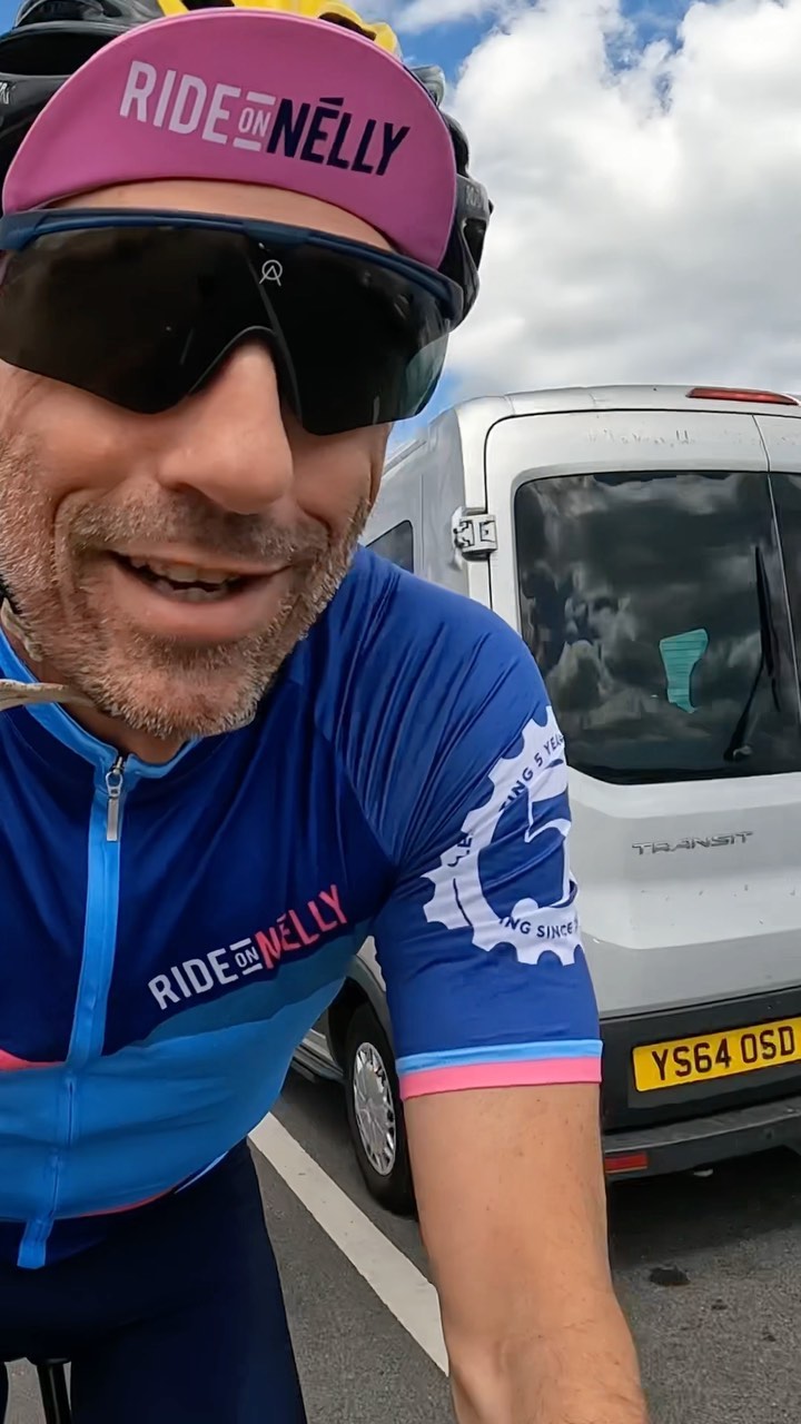 Friday afternoon out in the sun and the traffic with @loren_k_smith for another training ride. Even met up with @amer_rides_bikes we added one of the ‘3 hills’ circuit climbs out of Brixham into the mix. Another great ride from Loren to build on ahead of Ride On Nelly @tour_de_test_valley and raising money for @calmzone 
Donation link in my bio
#cycling #cyclinglife #rideonnelly #gopro #ride4hayden #unitedagainstsuicide